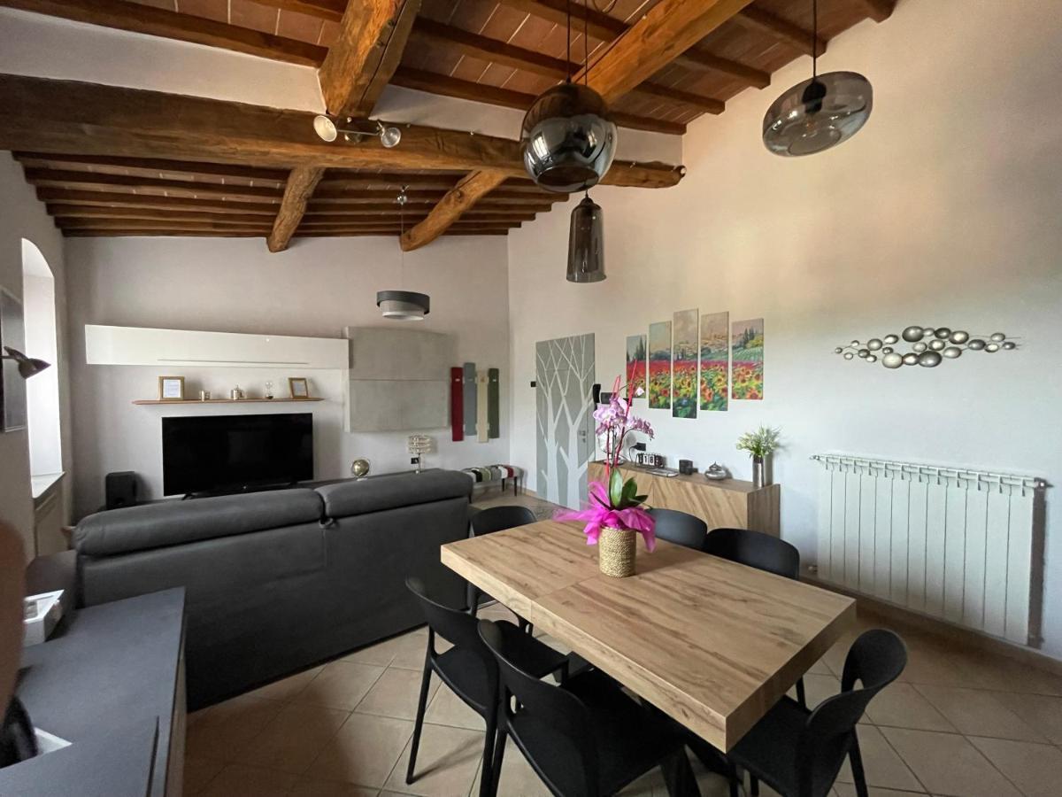 Willa La Casa In Castello Ambra Zewnętrze zdjęcie